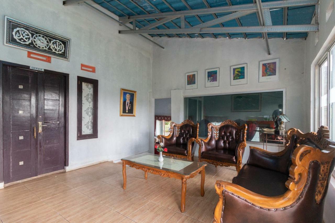 RedDoorz Plus At Grand Yustik Sukabumi Bagian luar foto